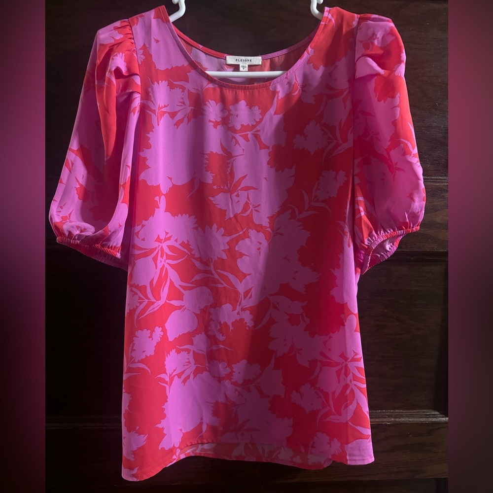 Pleione Pink & Red Puff Sleeves Floral Blouse, Size M